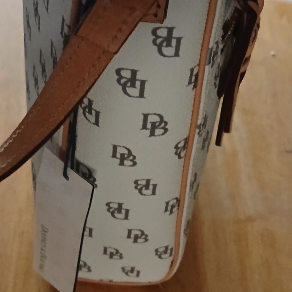 Dooney & Bourke Triple Zip, Tan and White Monogram Crossbody Bag - Picture 6 of 7